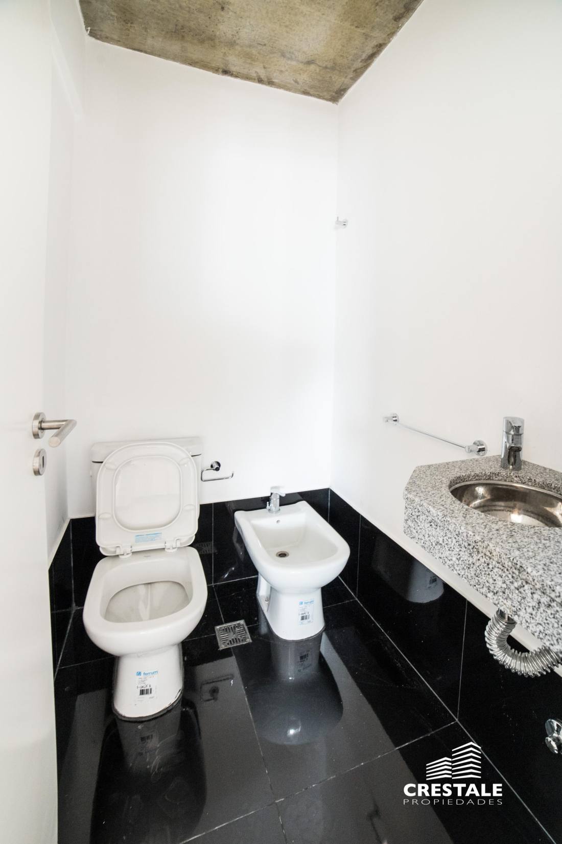 Cochera en venta Cerrito Y Mitre, Rosario. CBU20406 GA2008623 Crestale Propiedades