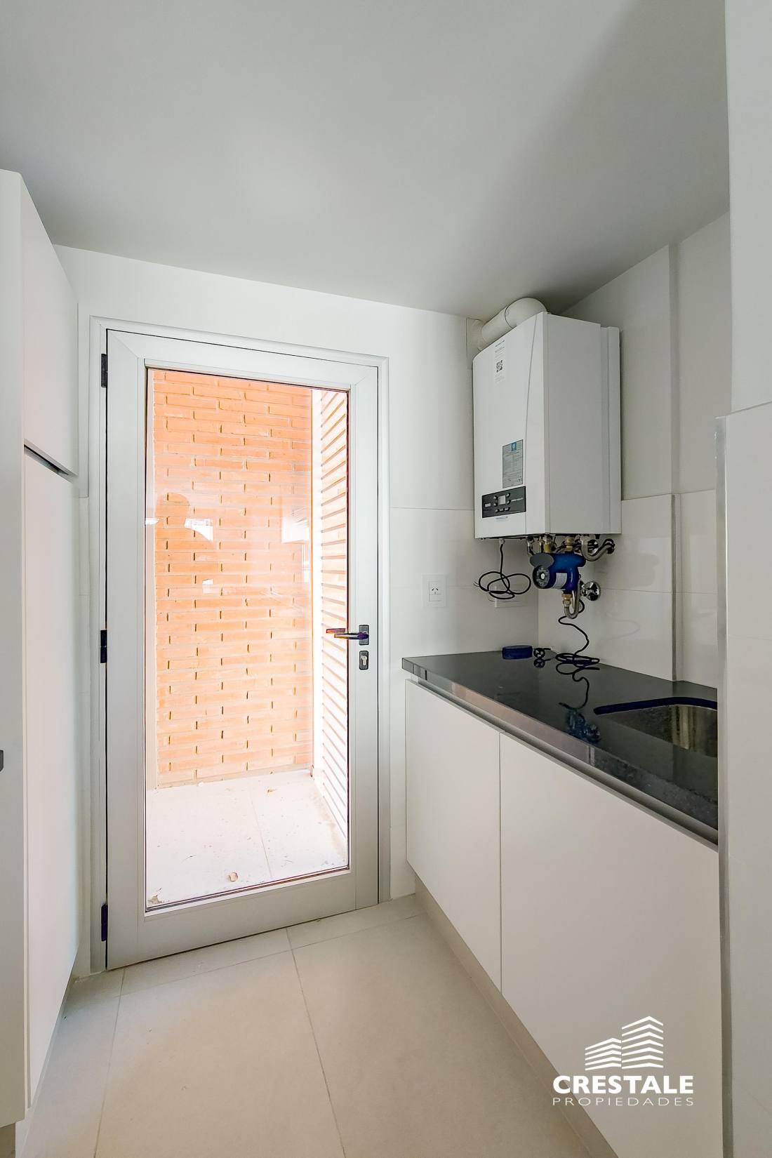 Departamento 2 dormitorios en venta Plaza EspaÑa - Jujuy Y Roca, Rosario. CBU22311 AP2147950 Crestale Propiedades