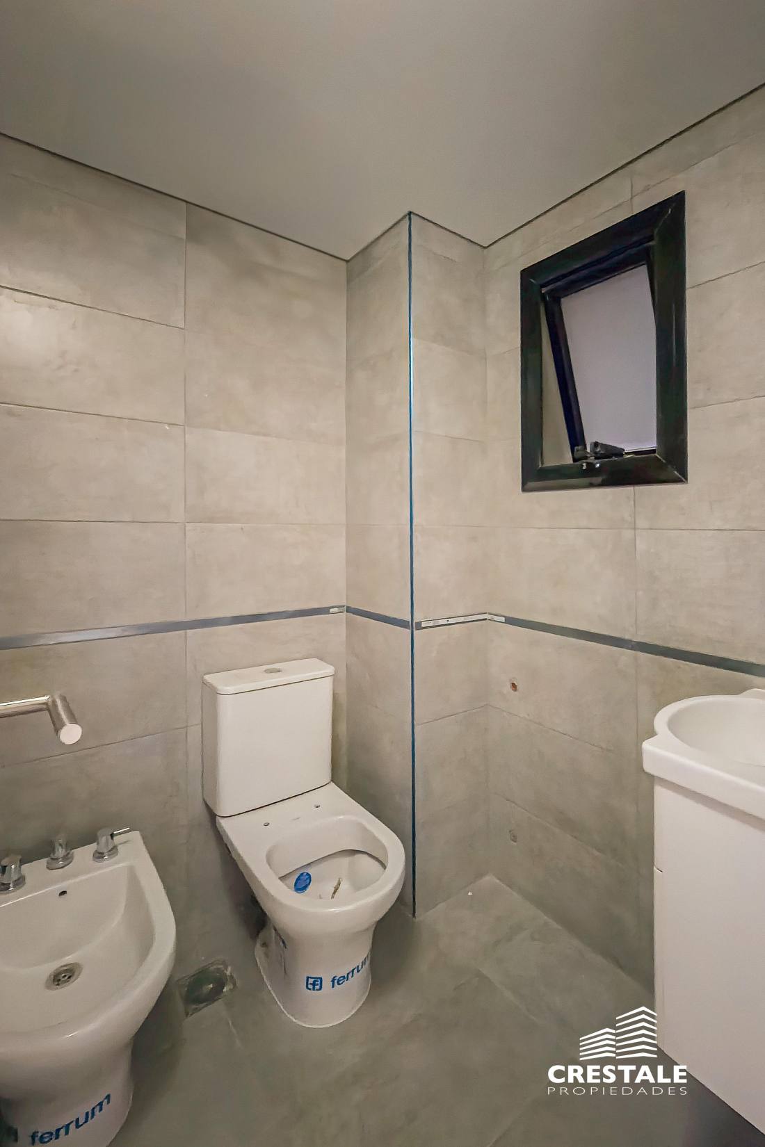 Cochera en venta San Martin Y Tucuman, Rosario. CBU22954 GA6023031 Crestale Propiedades