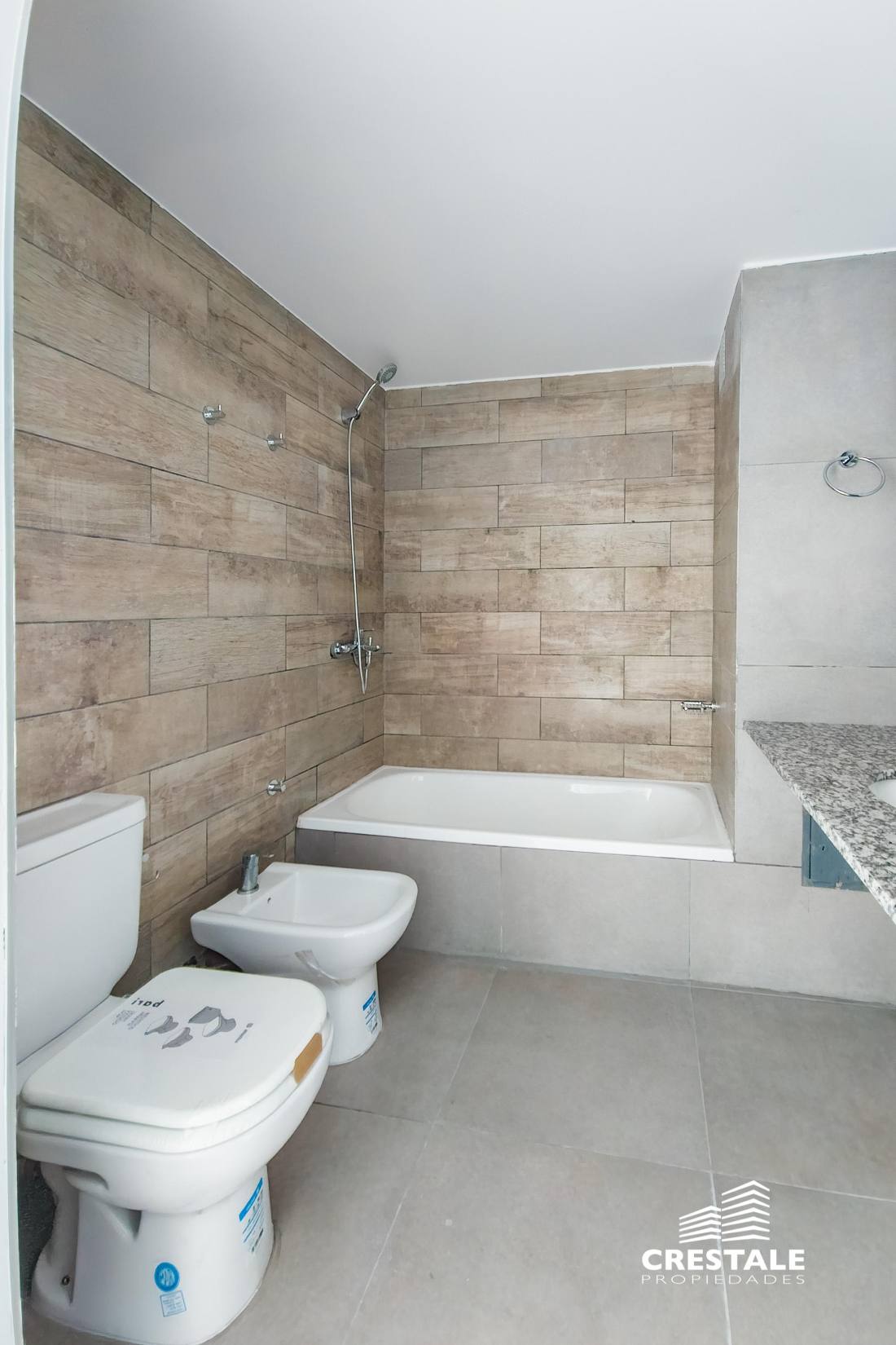 Departamento 2 dormitorios en venta San Martín Y Estrada, Granadero Baigorria. CBU55479 AP6614083 Crestale Propiedades