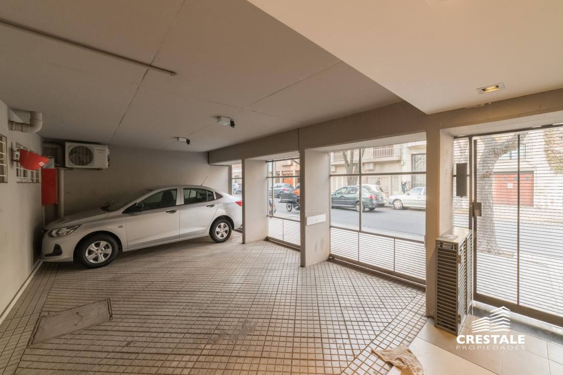 Cochera en venta Montevideo Esq. Pueyrredón, Rosario. CBU50690 GA5140213 Crestale Propiedades