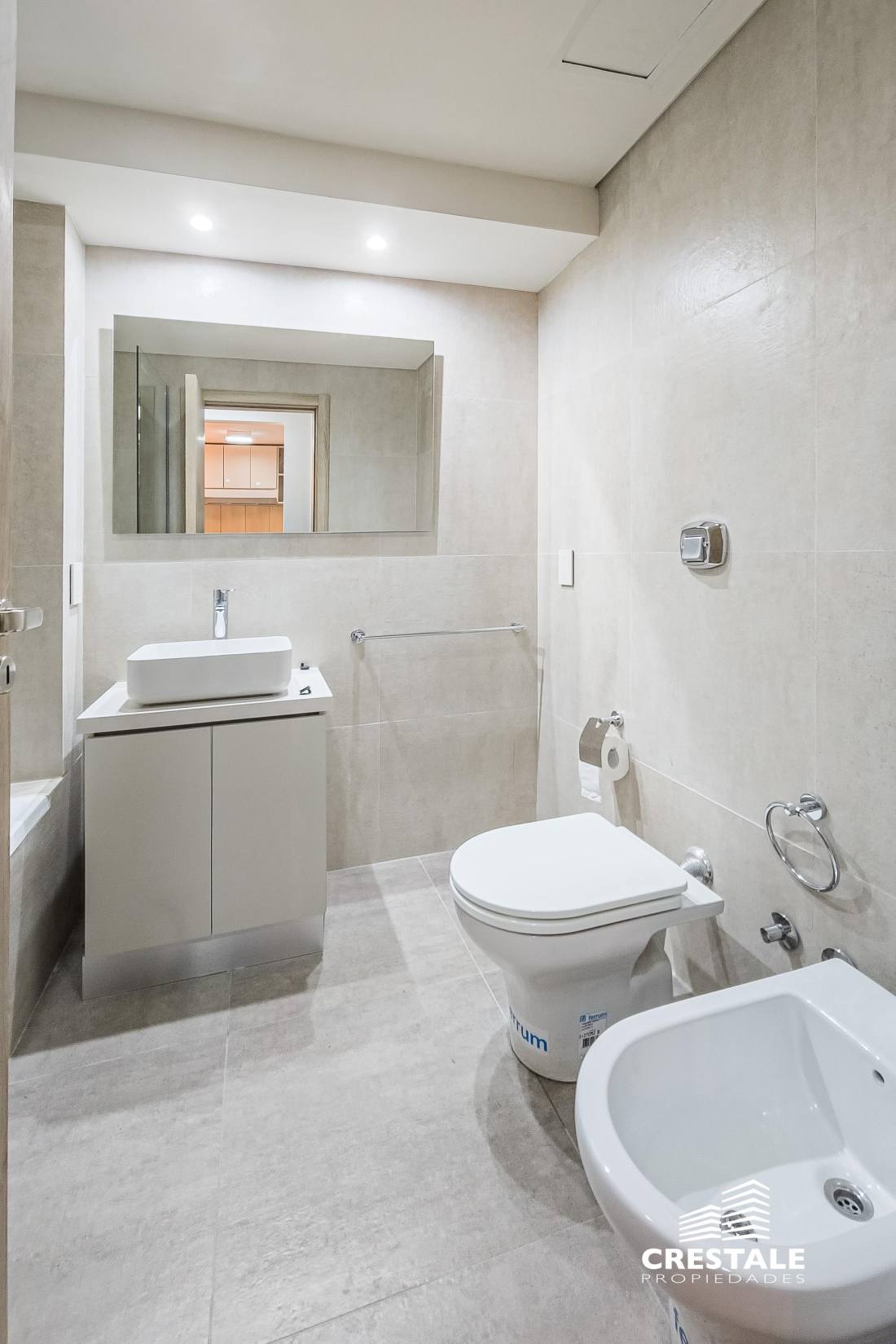 Local en venta Rueda Y San Martín, Rosario. CBU58870 LO6409342 Crestale Propiedades