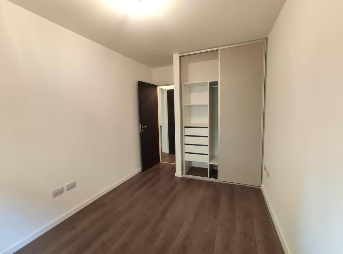 Cochera en venta Laprida Y 3 De Febrero, Rosario. 4484 Crestale Propiedades