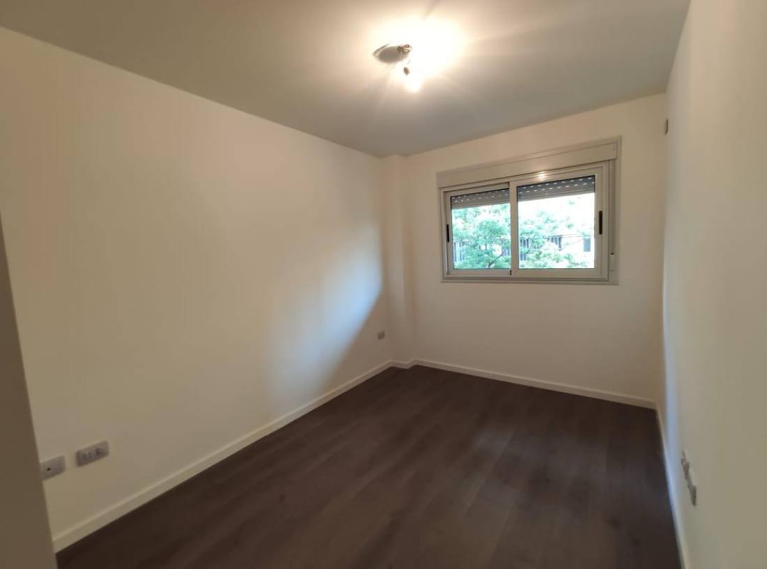 Cochera en venta Laprida Y 3 De Febrero, Rosario. 4484 Crestale Propiedades