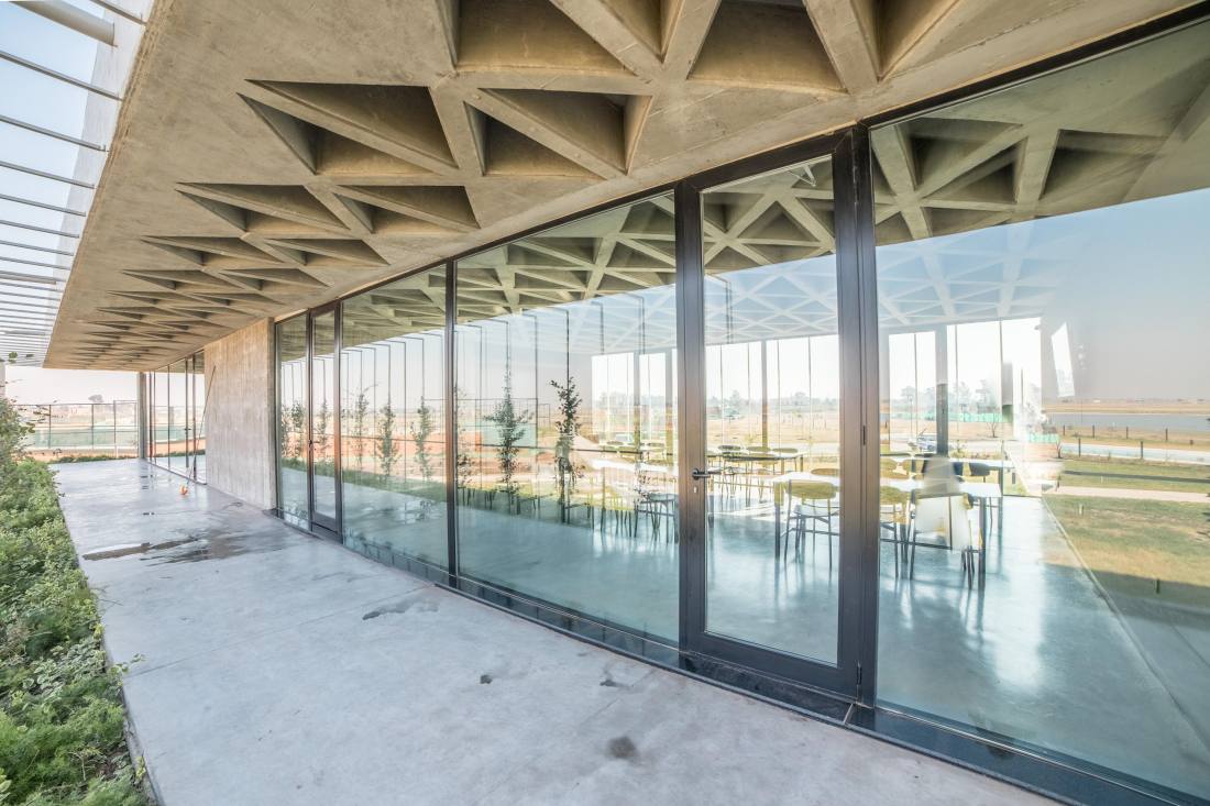 Casa 3 dormitorios en venta Vida Barrio Cerrado, Funes. CHO6080949 Crestale Propiedades