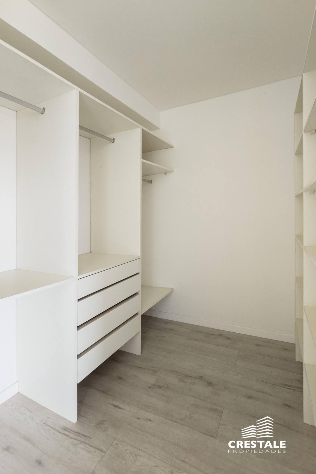 Departamento 2 dormitorios en venta Pellegrini 2600, Rosario. CBU39912 AP4029009 Crestale Propiedades