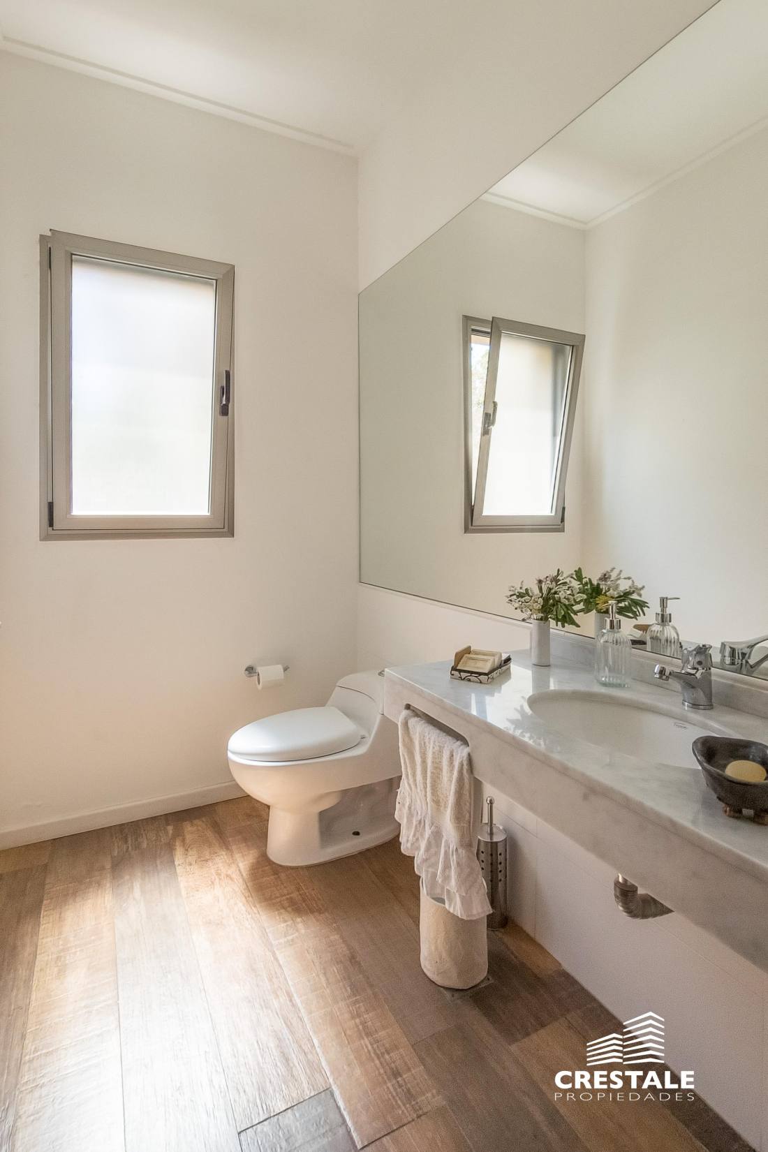 Casa 5 dormitorios en venta Country Golf Rosario, Rosario. CHO4670072 Crestale Propiedades