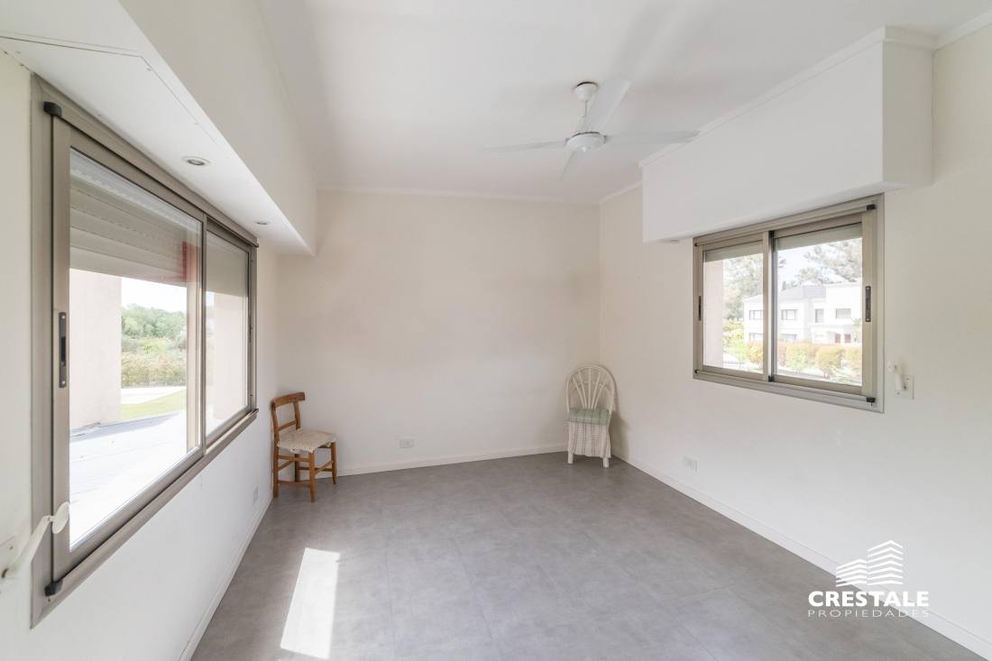 Casa 5 dormitorios en venta Country Golf Rosario, Rosario. CHO4670072 Crestale Propiedades