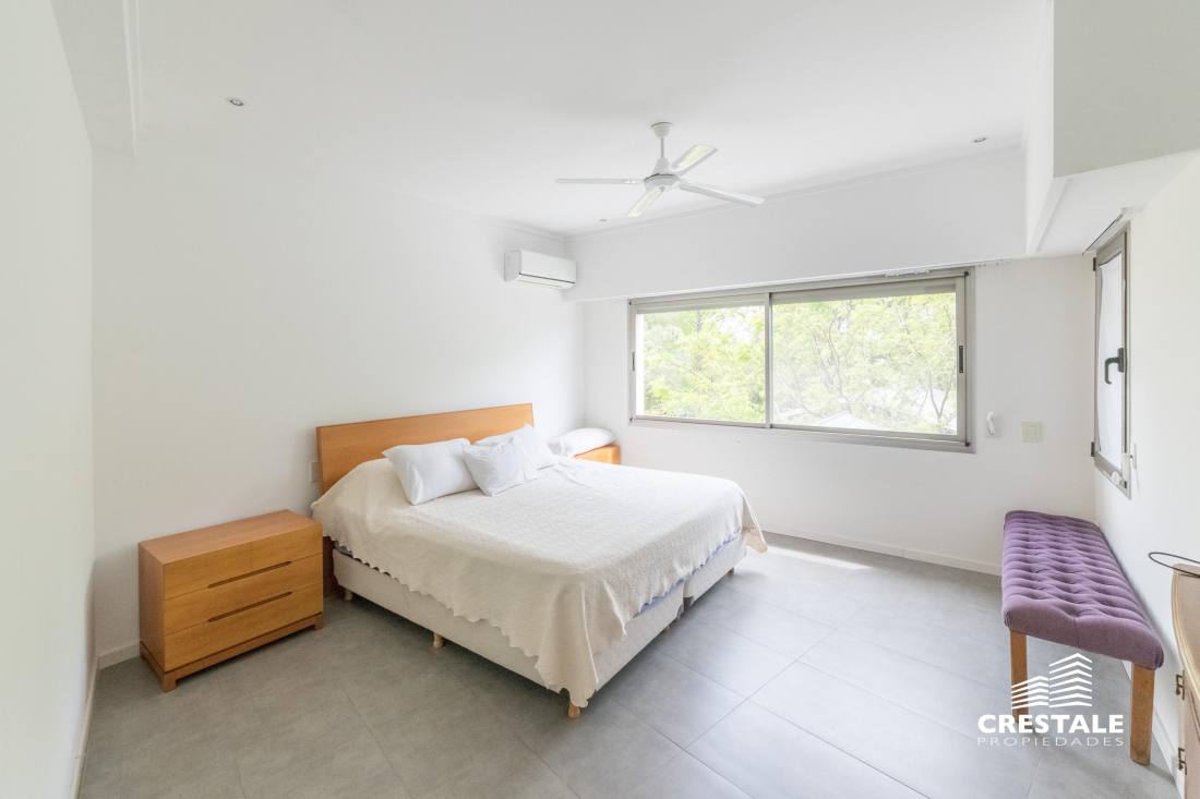 Casa 5 dormitorios en venta Country Golf Rosario, Rosario. CHO4670072 Crestale Propiedades