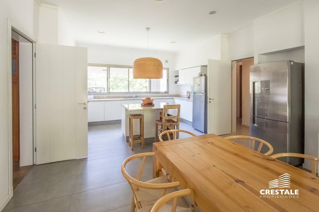 Casa 5 dormitorios en venta Country Golf Rosario, Rosario. CHO4670072 Crestale Propiedades