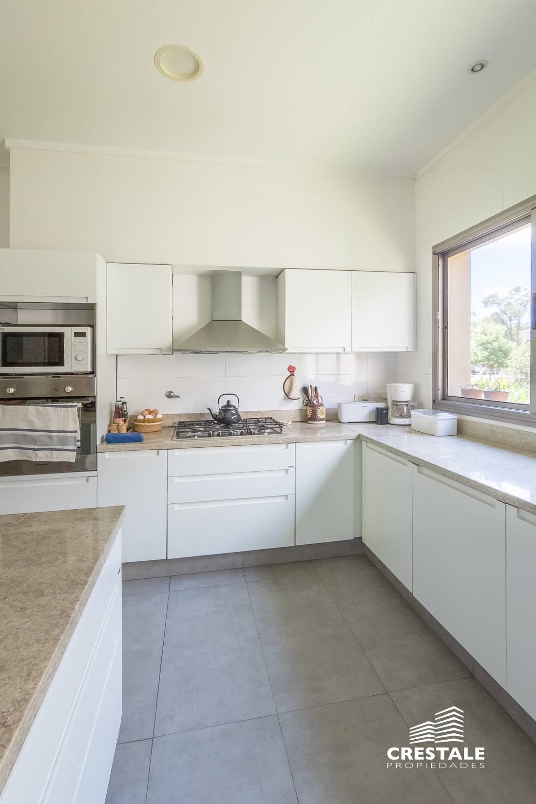 Casa 5 dormitorios en venta Country Golf Rosario, Rosario. CHO4670072 Crestale Propiedades