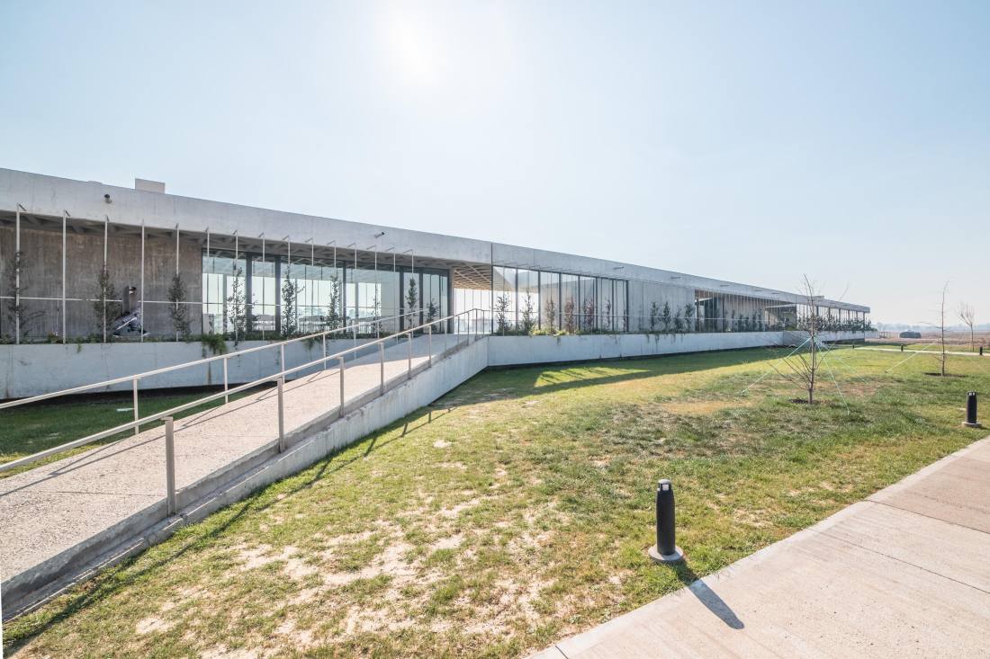 Casa 3 dormitorios en venta Vida Barrio Cerrado, Funes. CHO6080949 Crestale Propiedades