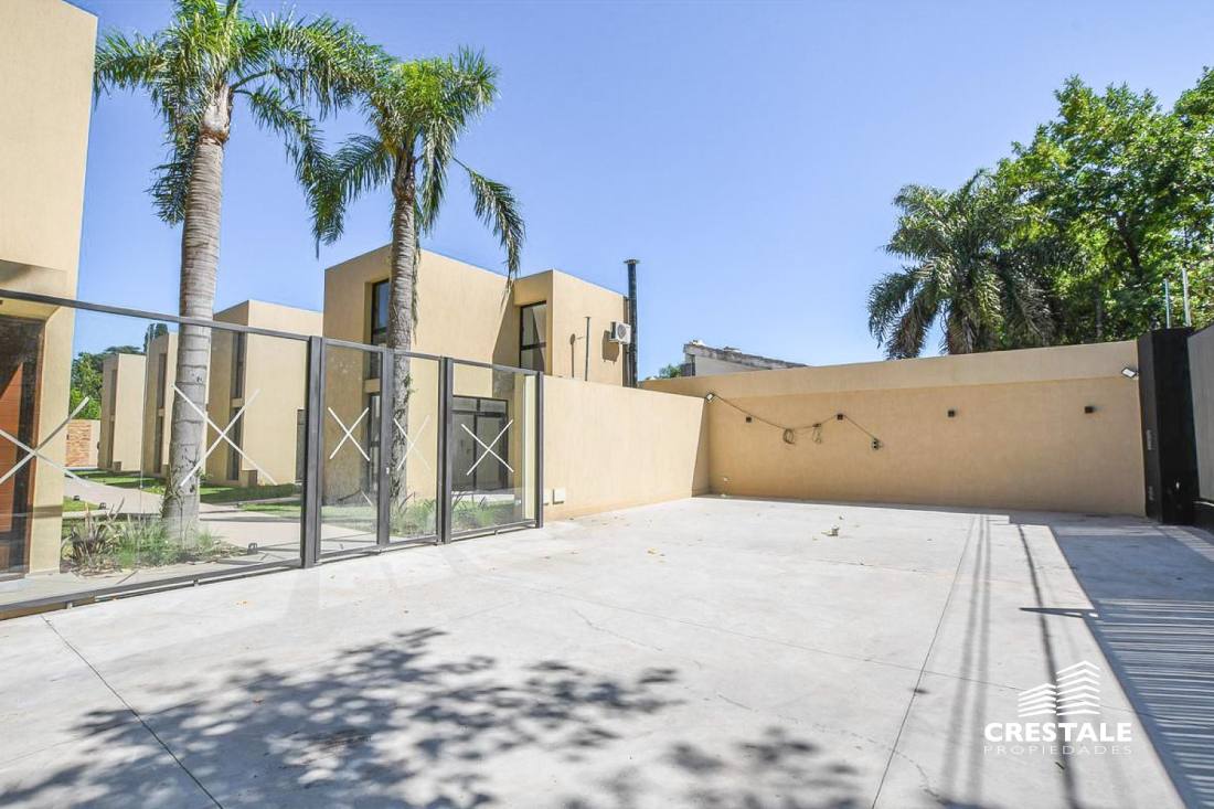 Casa 2 dormitorios en venta Sarratea Y Brassey, Rosario. CPH6080735 Crestale Propiedades