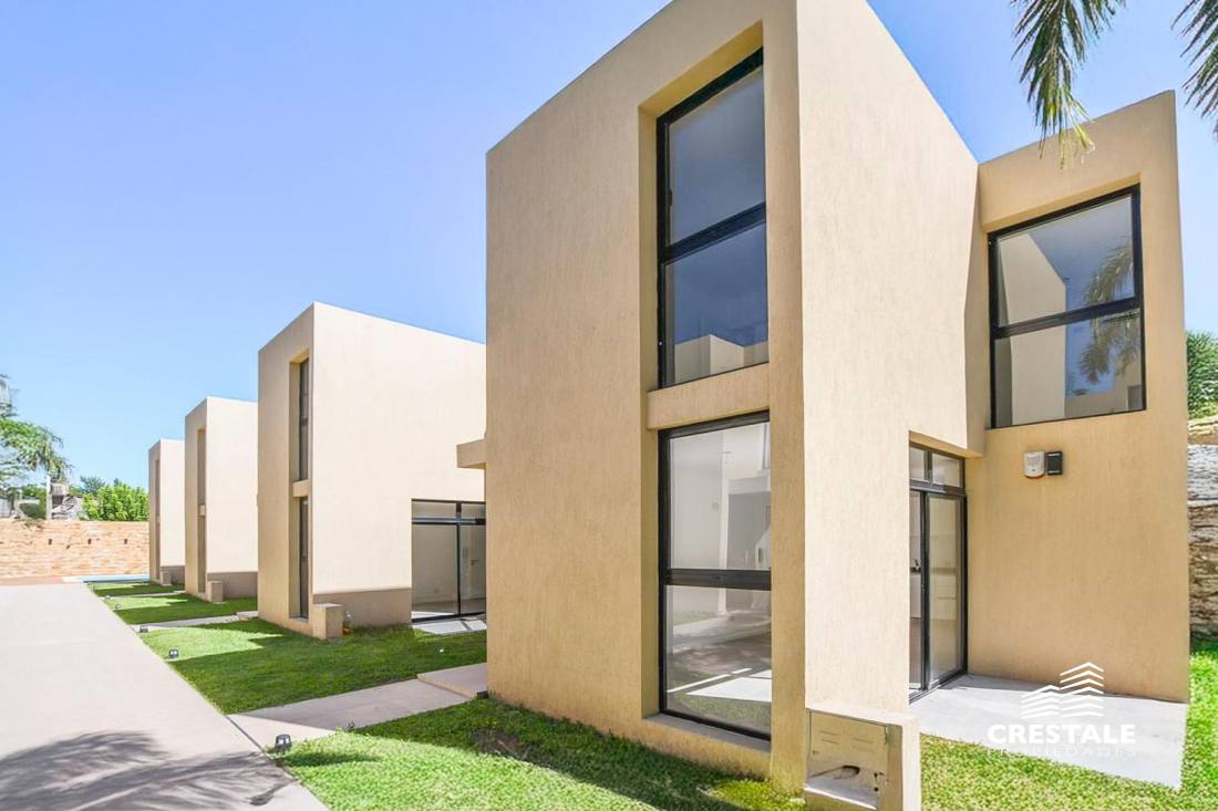 Casa 2 dormitorios en venta Sarratea Y Brassey, Rosario. CPH6080735 Crestale Propiedades