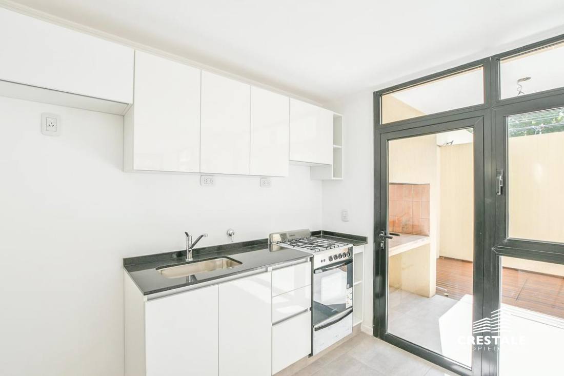 Casa 2 dormitorios en venta Sarratea Y Brassey, Rosario. CPH6080735 Crestale Propiedades