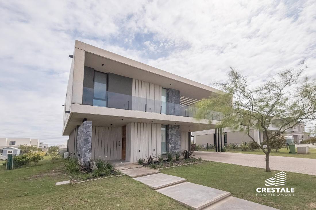 Casa 3 dormitorios en venta Vida Barrio Cerrado, Funes. CHO6080949 Crestale Propiedades