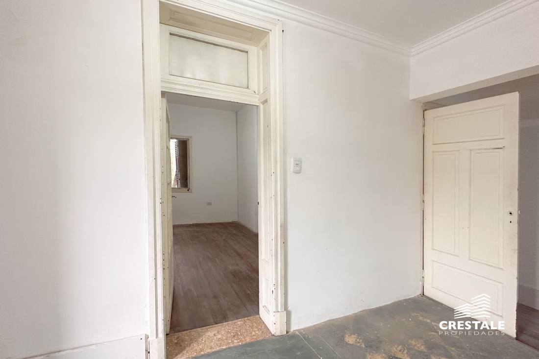 Departamento de pasillo 3 dormitorios en venta Felipe More 700 - Ludueña, Rosario. CHO6324798 Crestale Propiedades
