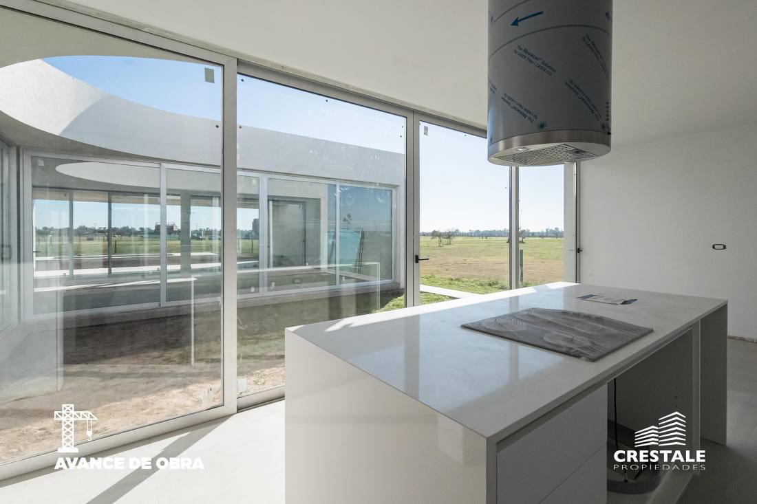 Casa 4 dormitorios en venta Vida Club De Campo, Funes. CHO6326916 Crestale Propiedades