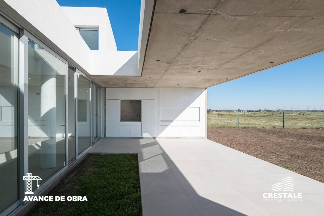 Casa 4 dormitorios en venta Vida Club De Campo, Funes. CHO6326916 Crestale Propiedades