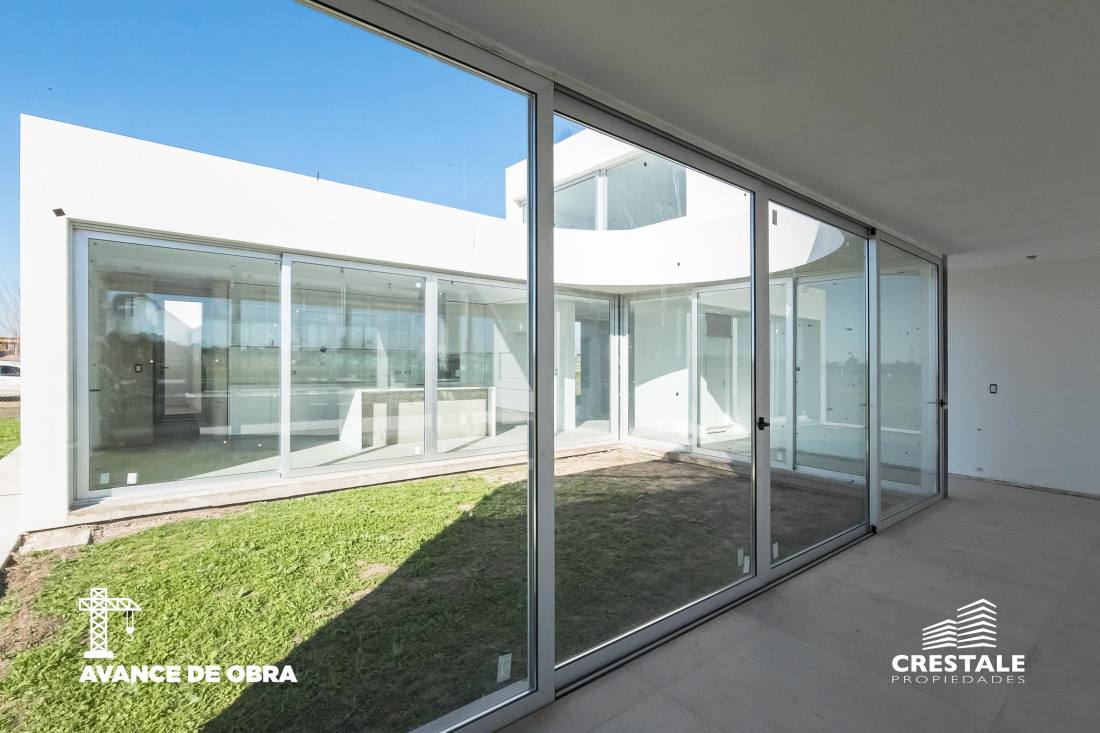 Casa 4 dormitorios en venta Vida Club De Campo, Funes. CHO6326916 Crestale Propiedades