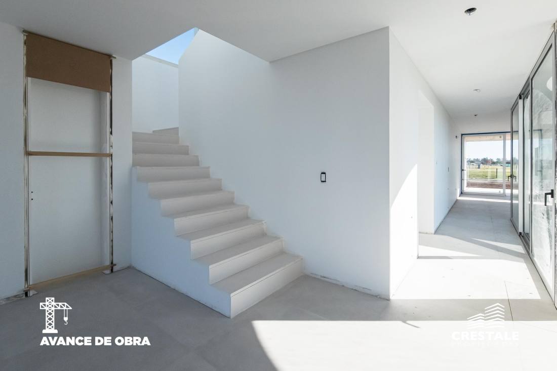 Casa 4 dormitorios en venta Vida Club De Campo, Funes. CHO6326916 Crestale Propiedades