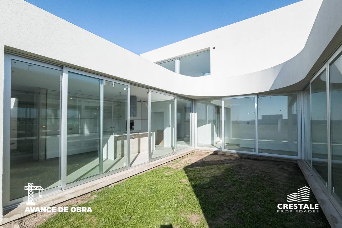 Casa 4 dormitorios en venta Vida Club De Campo, Funes. CHO6326916 Crestale Propiedades