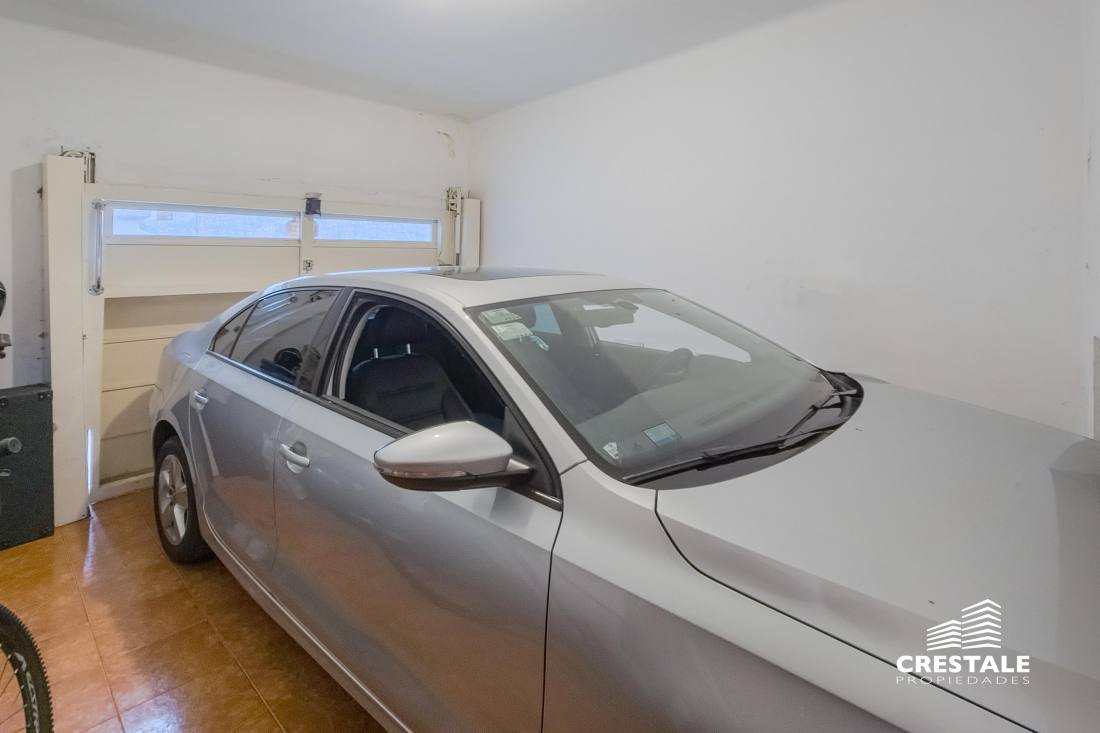 Casa 3 dormitorios en venta Saladillo - Hilarión De La Quintana Y Castro Barros, Rosario. CHO6468371 Crestale Propiedades