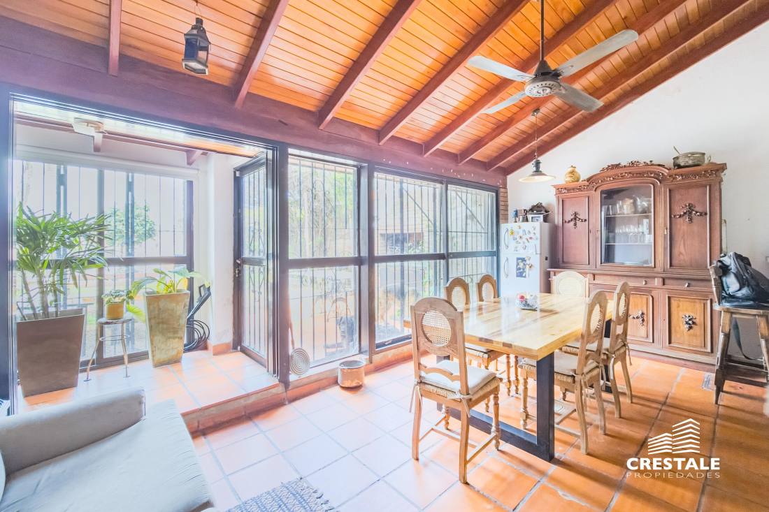 Casa 3 dormitorios en venta Saladillo - Hilarión De La Quintana Y Castro Barros, Rosario. CHO6468371 Crestale Propiedades