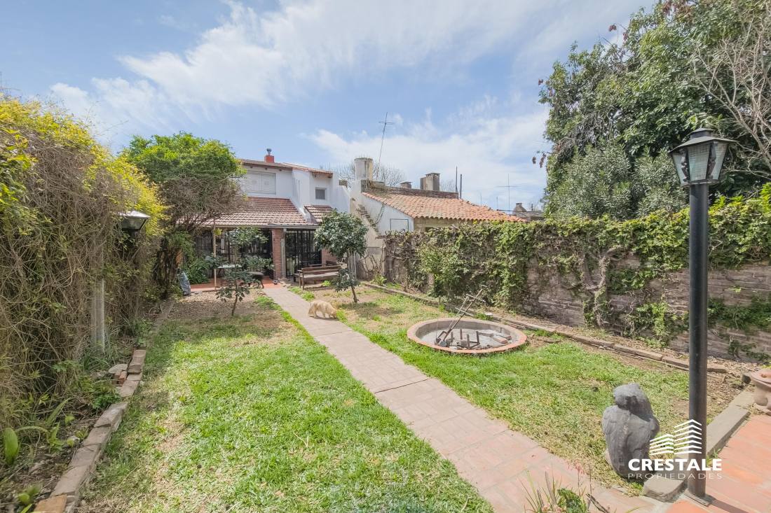 Casa 3 dormitorios en venta Saladillo - Hilarión De La Quintana Y Castro Barros, Rosario. CHO6468371 Crestale Propiedades
