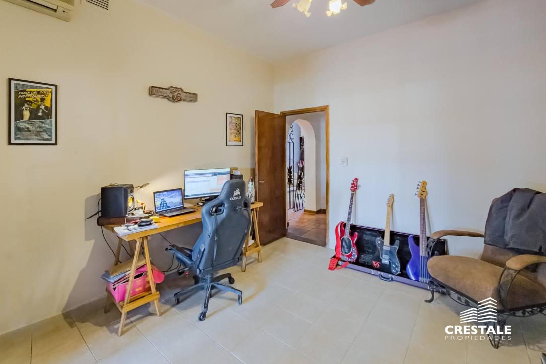 Casa 3 dormitorios en venta Saladillo - Hilarión De La Quintana Y Castro Barros, Rosario. CHO6468371 Crestale Propiedades