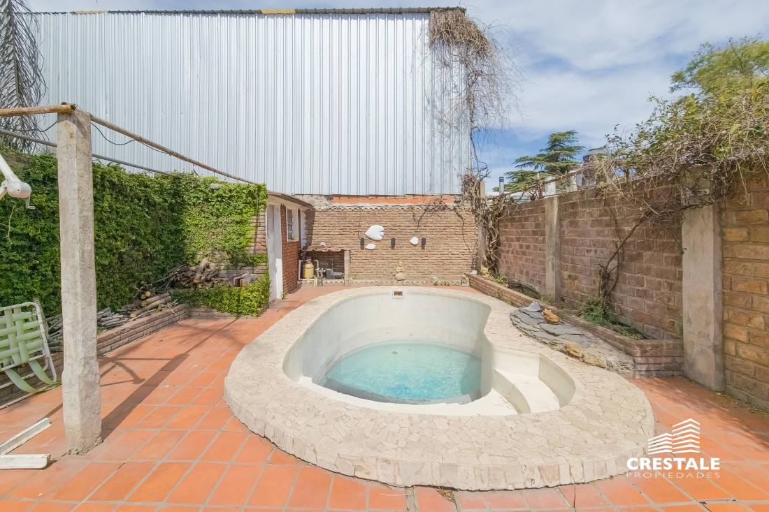 Casa 3 dormitorios en venta Saladillo - Hilarión De La Quintana Y Castro Barros, Rosario. CHO6468371 Crestale Propiedades