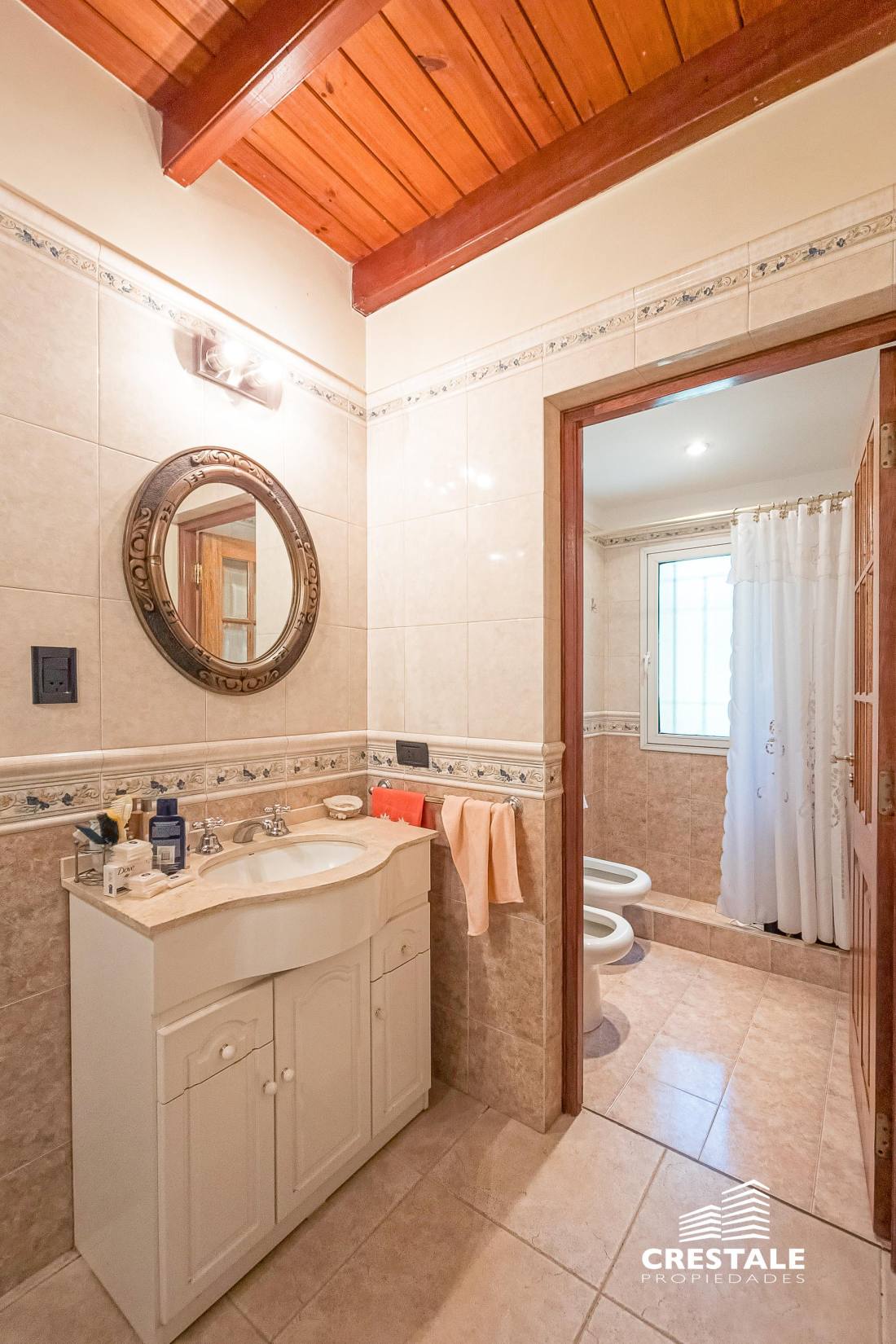 Casa 3 dormitorios en venta Lisandro De La Torre 400, Roldán. CHO6631808 Crestale Propiedades