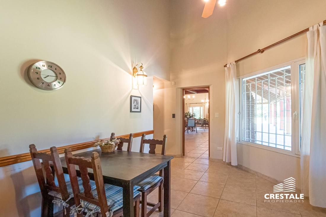 Casa 3 dormitorios en venta Lisandro De La Torre 400, Roldán. CHO6631808 Crestale Propiedades