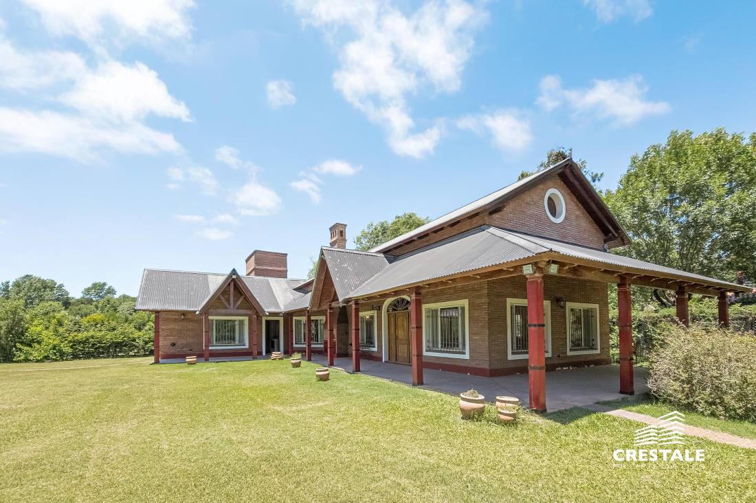 Casa 3 dormitorios en venta Lisandro De La Torre 400, Roldán. CHO6631808 Crestale Propiedades