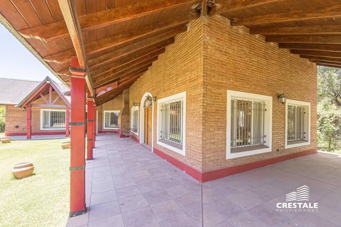 Casa 3 dormitorios en venta Lisandro De La Torre 400, Roldán. CHO6631808 Crestale Propiedades