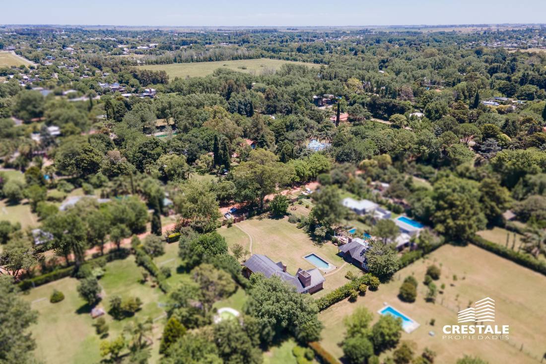 Casa 3 dormitorios en venta Lisandro De La Torre 400, Roldán. CHO6631808 Crestale Propiedades