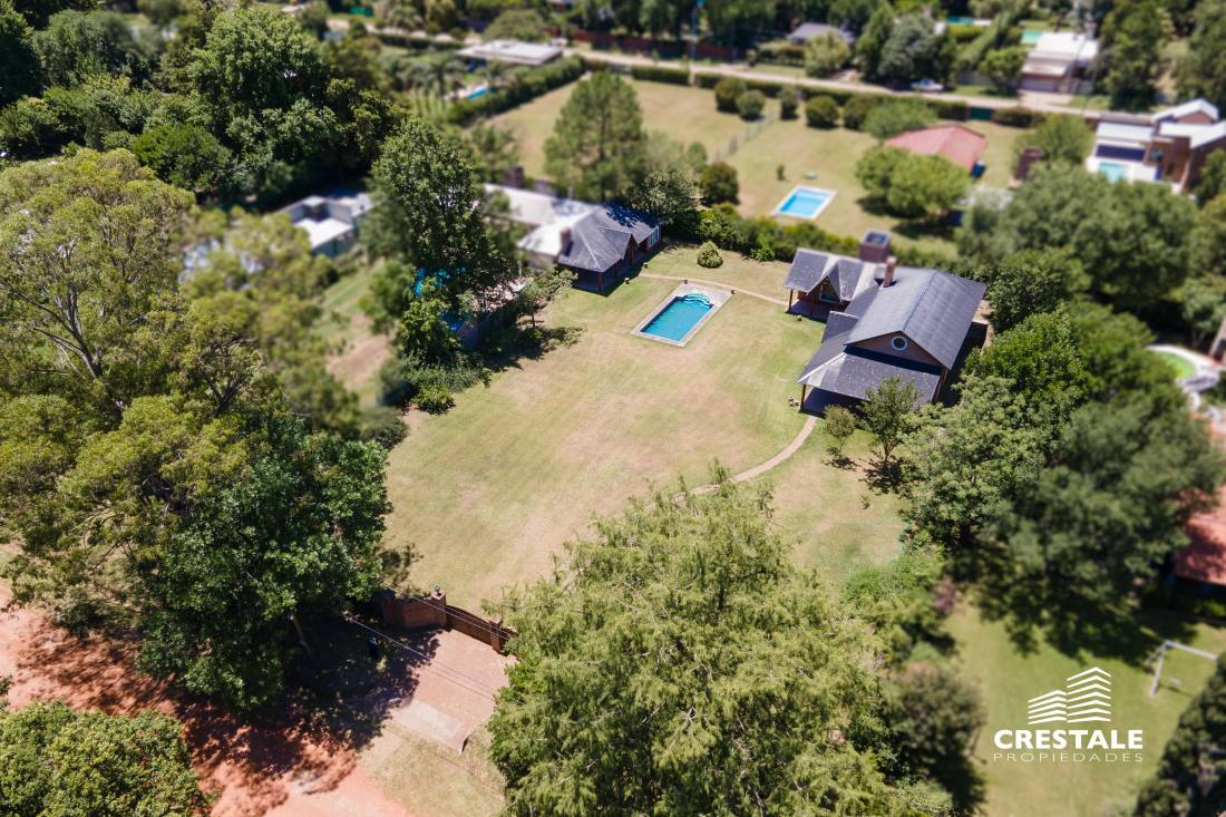 Casa 3 dormitorios en venta Lisandro De La Torre 400, Roldán. CHO6631808 Crestale Propiedades