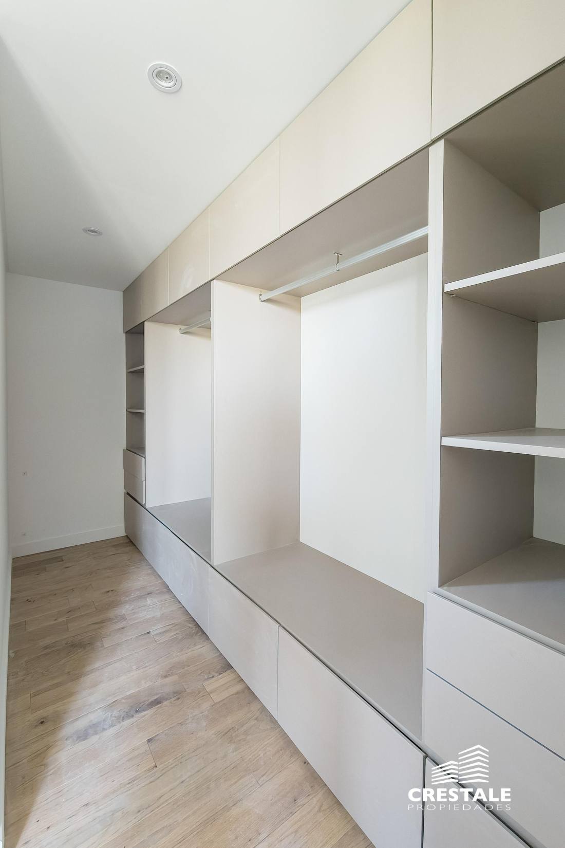 Casa 4 dormitorios en venta Vida Club De Campo, Funes. CHO6772850 Crestale Propiedades