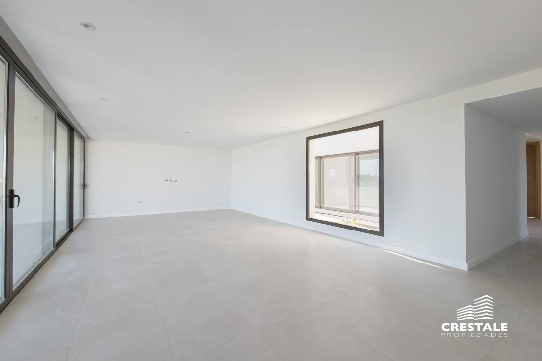 Casa 4 dormitorios en venta Vida Club De Campo, Funes. CHO6772850 Crestale Propiedades