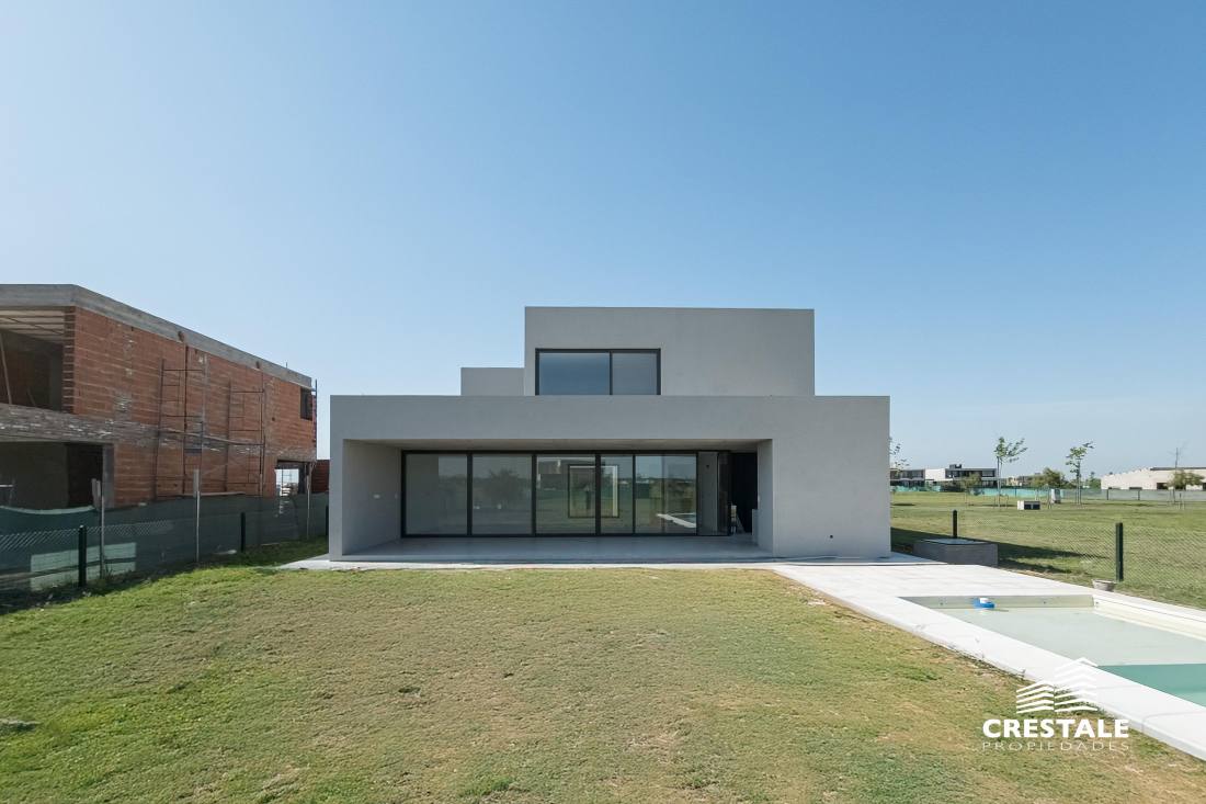 Casa 4 dormitorios en venta Vida Club De Campo, Funes. CHO6772850 Crestale Propiedades