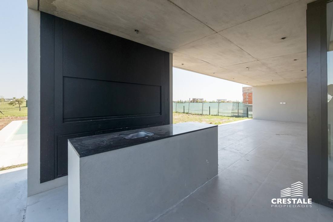 Casa 4 dormitorios en venta Vida Club De Campo, Funes. CHO6772850 Crestale Propiedades