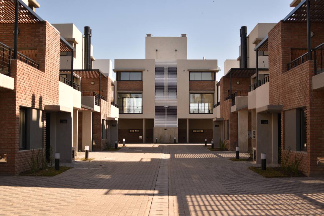 Departamento monoambiente en venta Ph Esmeralda, Granadero Baigorria. CCO44847 HO6806656 Crestale Propiedades