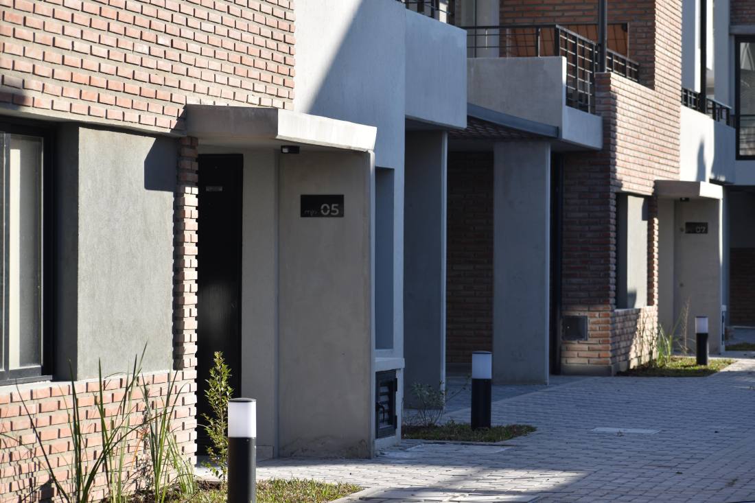 Departamento monoambiente en venta Ph Esmeralda, Granadero Baigorria. CCO44847 HO6806656 Crestale Propiedades