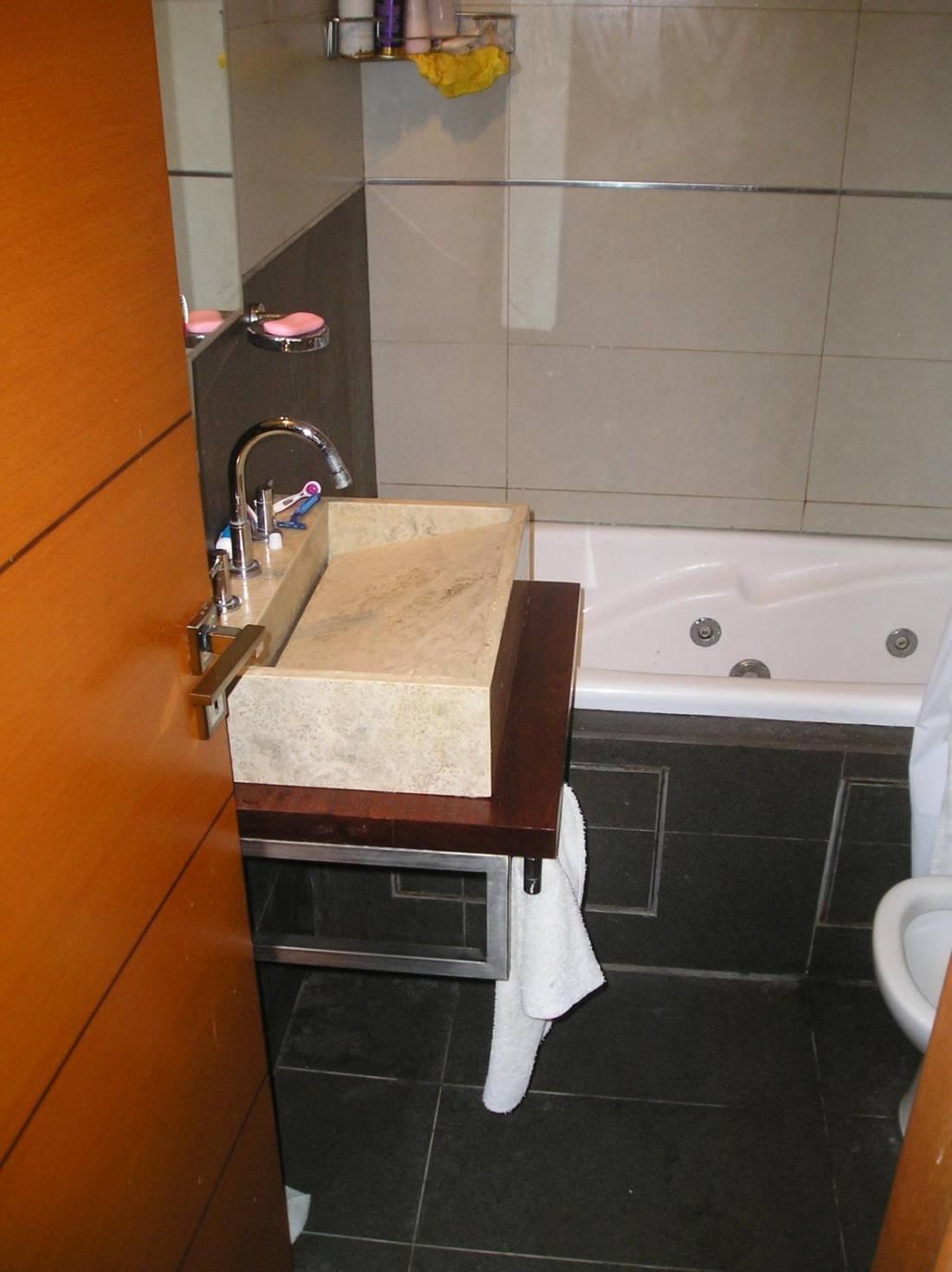 Casa 4 dormitorios en venta San Martin 500 - San Lorenzo, San Lorenzo. CHO6923514 Crestale Propiedades