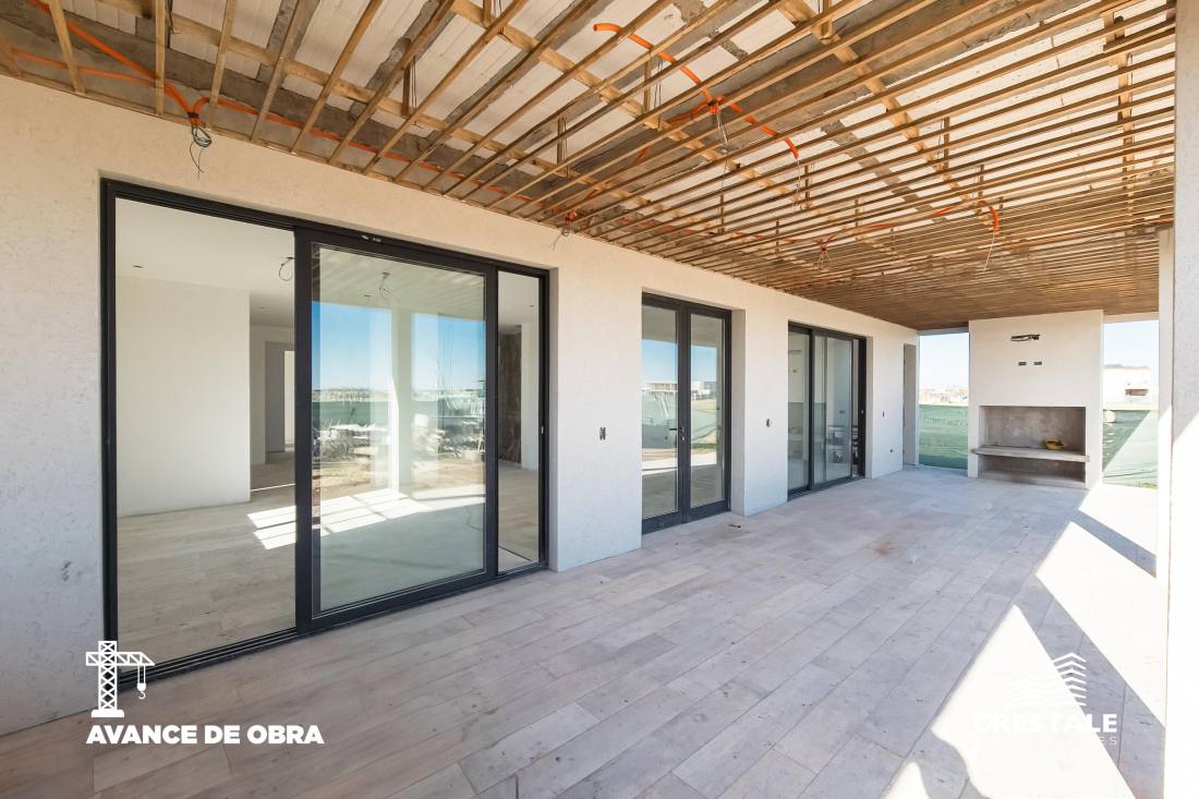 Casa 4 dormitorios en venta Vida Club De Campo, Funes. CHO7005917 Crestale Propiedades