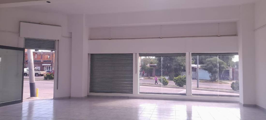 Local en venta Segui 4900, Rosario. CLO7031303 Crestale Propiedades