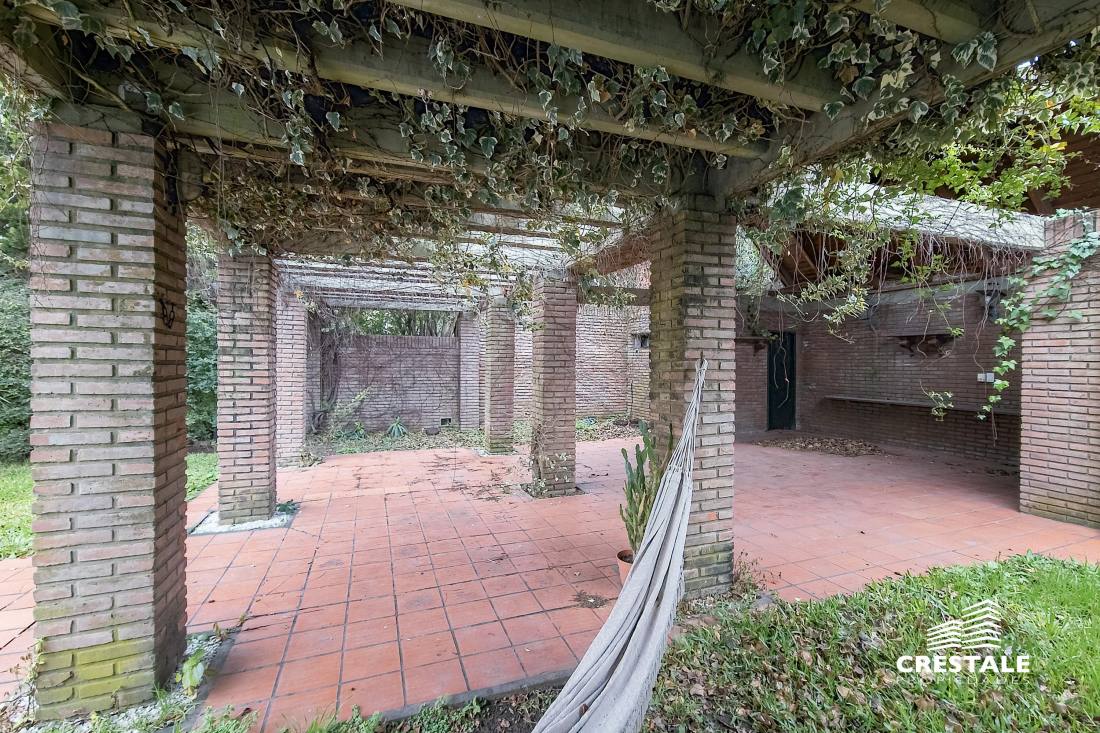 Casa 4 dormitorios en venta Morrison 7600, Rosario. CHO7213318 Crestale Propiedades