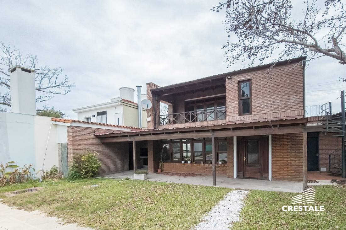 Casa 4 dormitorios en venta Morrison 7600, Rosario. CHO7213318 Crestale Propiedades