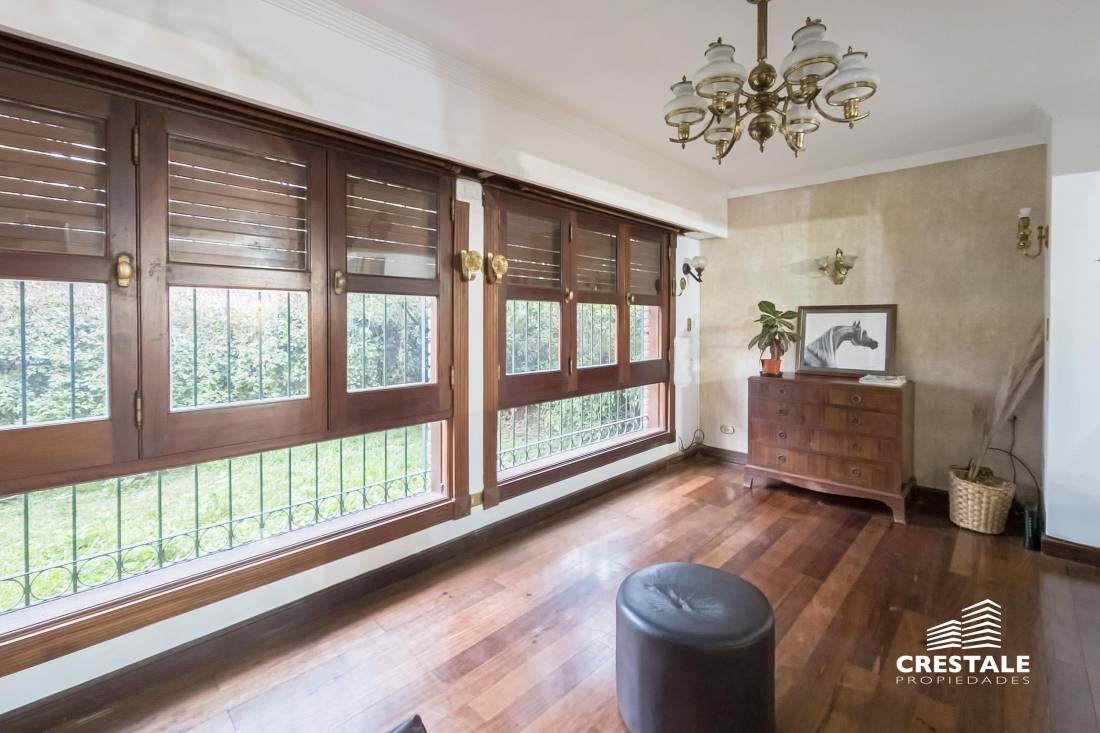 Casa 4 dormitorios en venta Morrison 7600, Rosario. CHO7213318 Crestale Propiedades