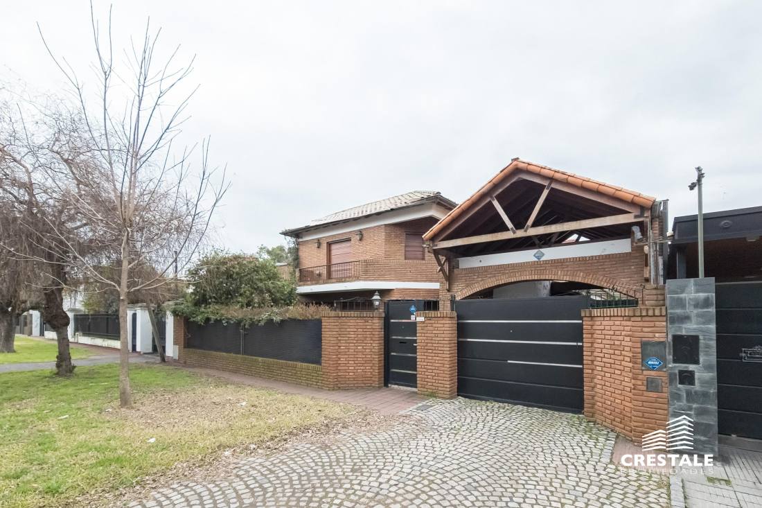 Casa 4 dormitorios en venta Morrison 7600, Rosario. CHO7213318 Crestale Propiedades